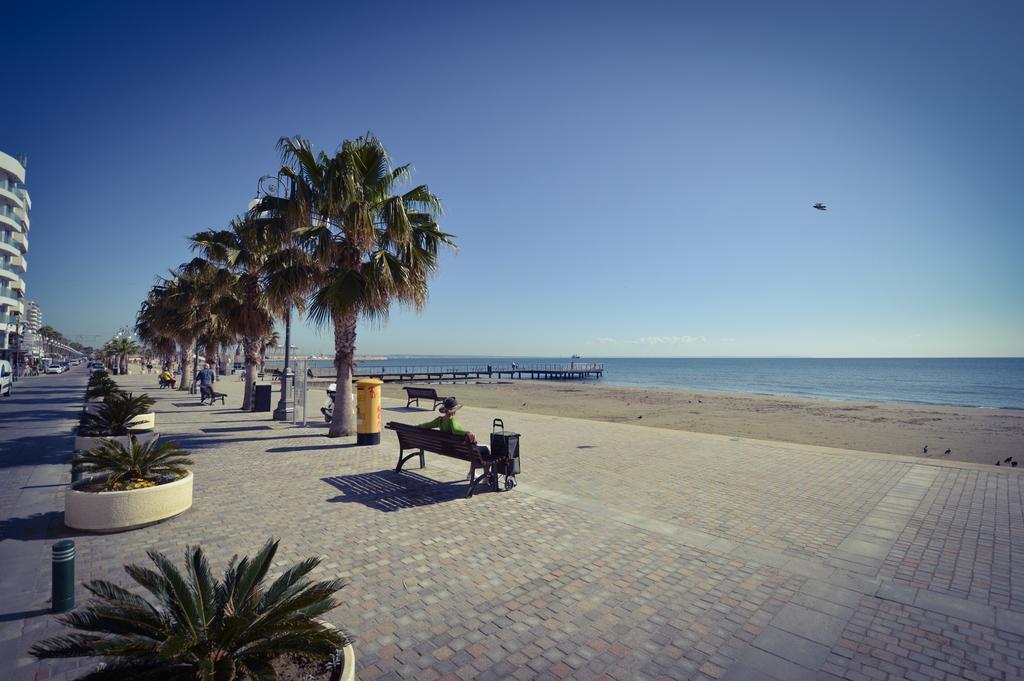 Krasas Beach Apartment Rentals لارنكا الغرفة الصورة