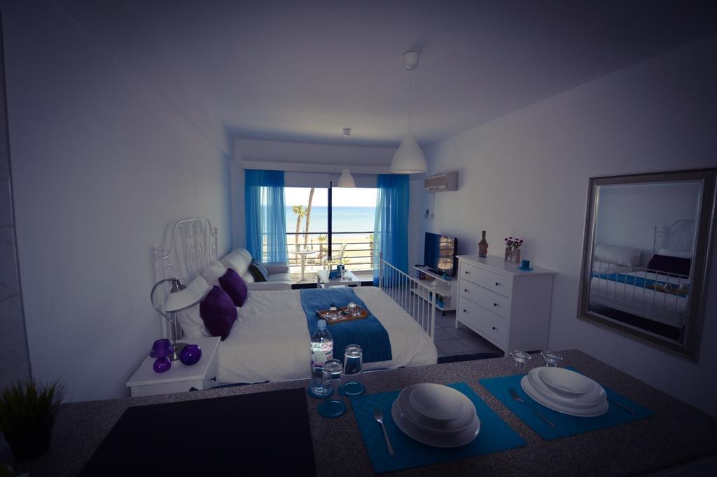 Krasas Beach Apartment Rentals لارنكا الغرفة الصورة